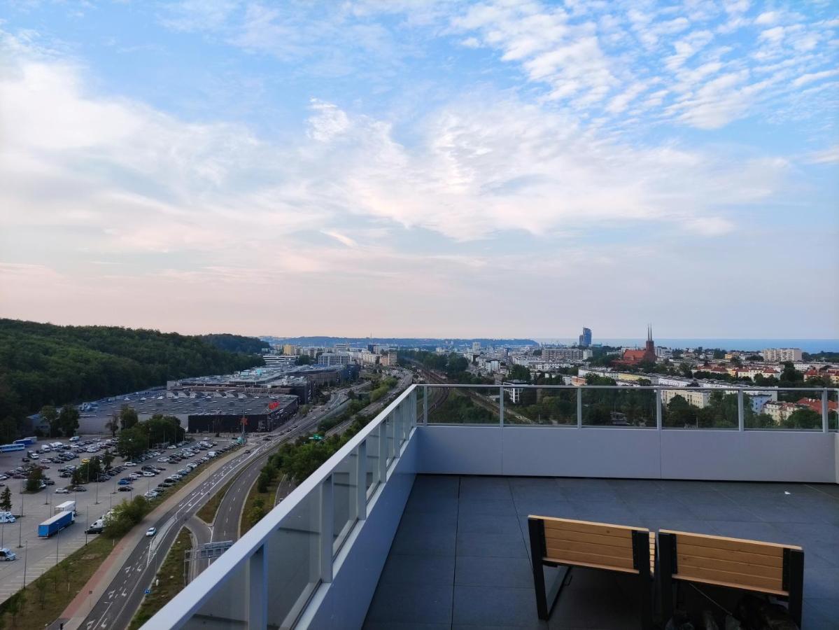 Apartment Efaga Modern Tower Gdynia With Private Parking Space ภายนอก รูปภาพ